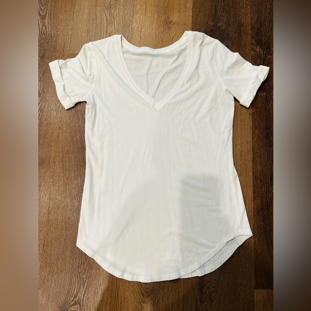 Lululemon Love Tee size 6
